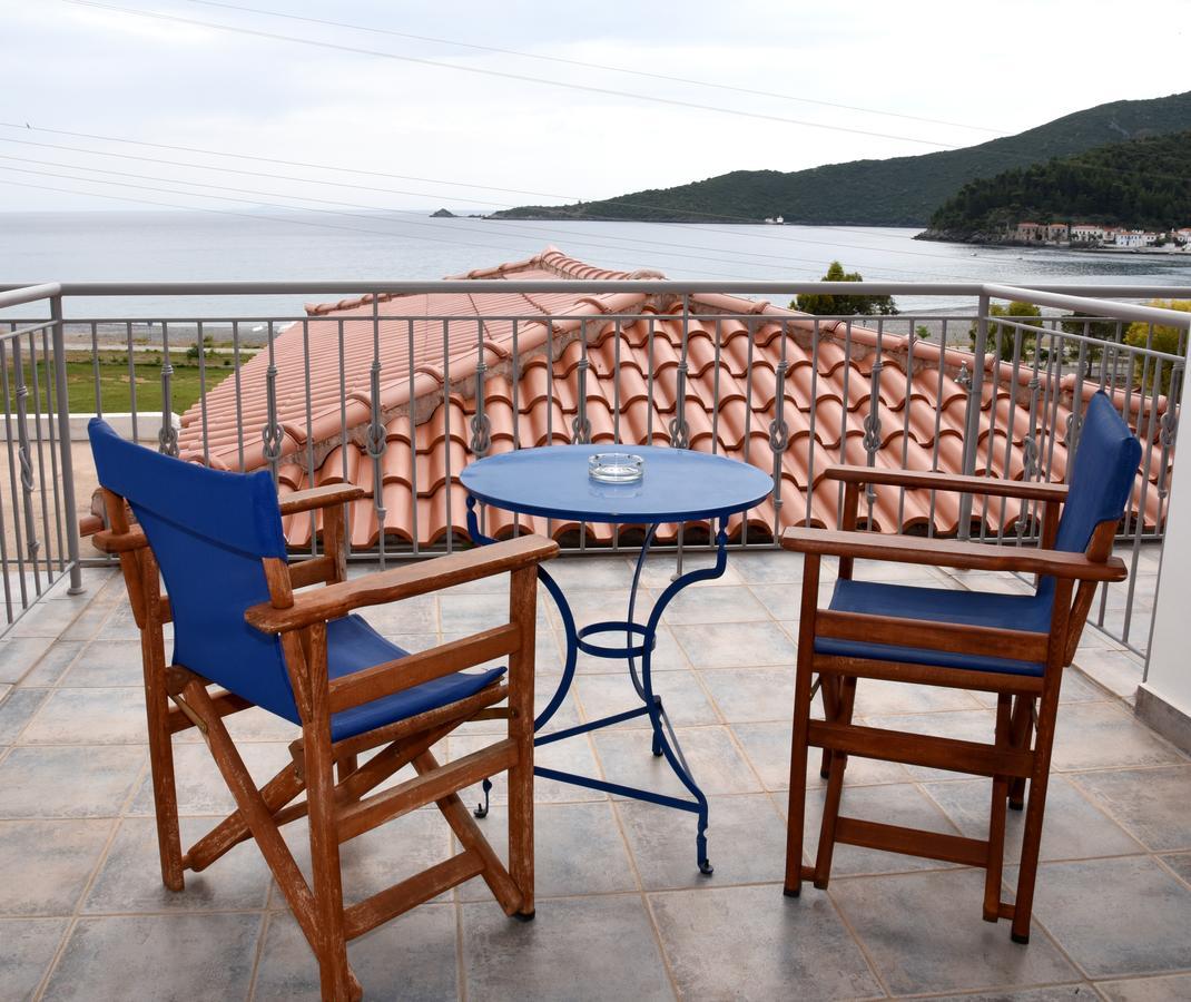 Avra Hotel Kyparission Exterior photo