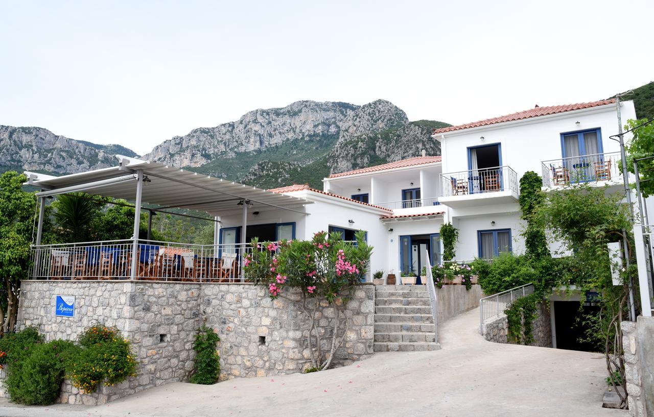 Avra Hotel Kyparission Exterior photo